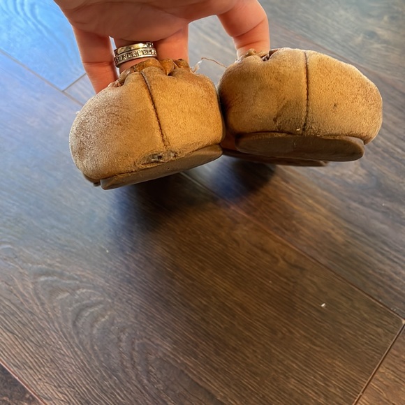 Authentic Tan/ Brown Tory Burch Flats 7.5 - Picture 4 of 6